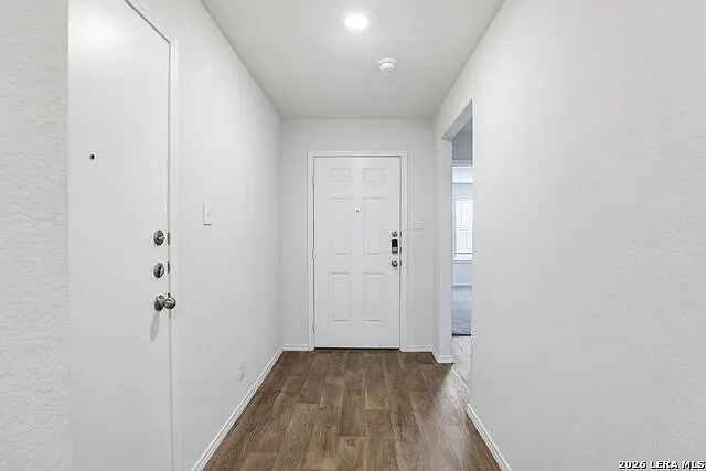 3 bed, 2.0 bath, 1310 sqft, $1,600 — Photo 3