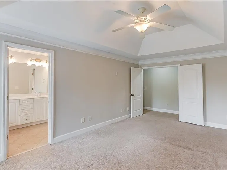 11007 Lorin Way — Photo 21
