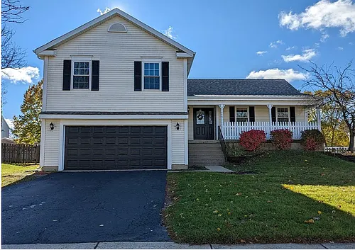 545 Monarch Dr Photo 1