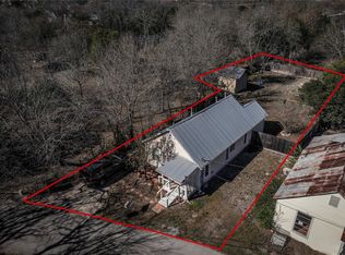 607 Garcia St, Lockhart, TX 78644