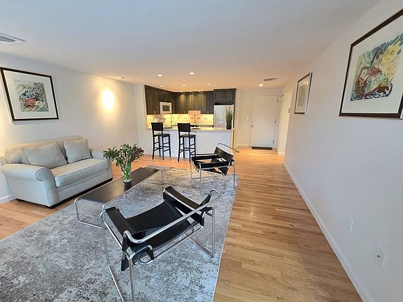 5th image of 212 Humphrey St Suite 202