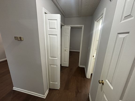 5th image of 155 N Franklin Dr #11