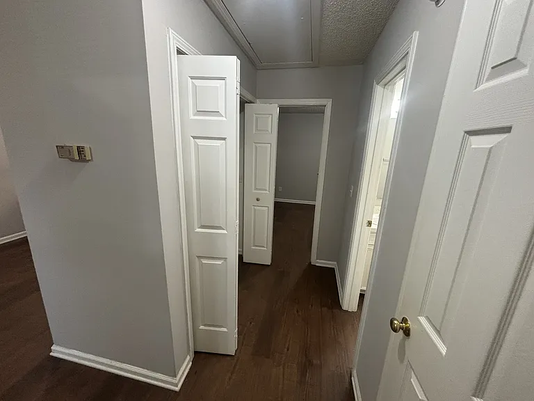 155 N Franklin Dr #11 — Photo 4