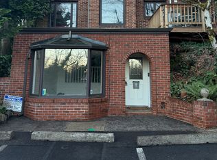 3405 SW Barbur Blvd #C, Portland, OR 97239