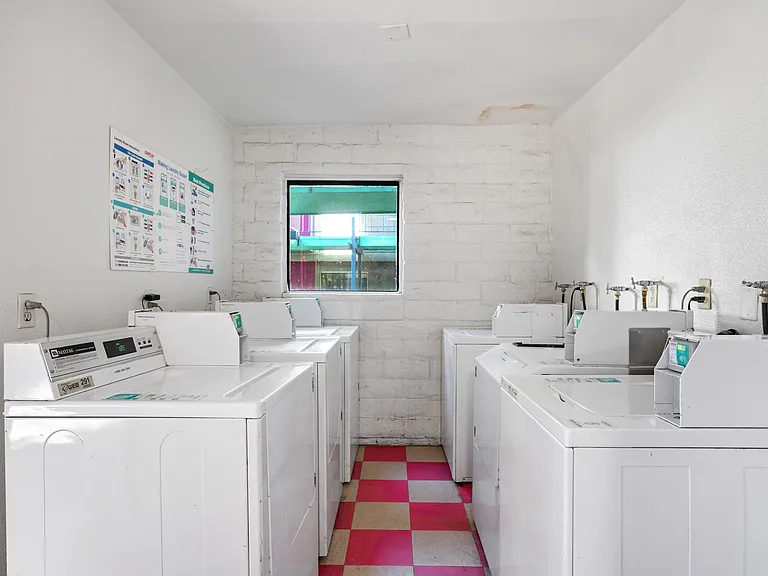 Townhome Villas — Photo 17