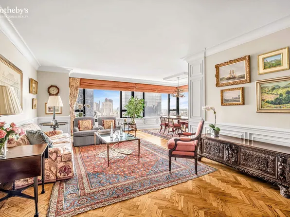 425 East 58th Street 28B image 2 of 13