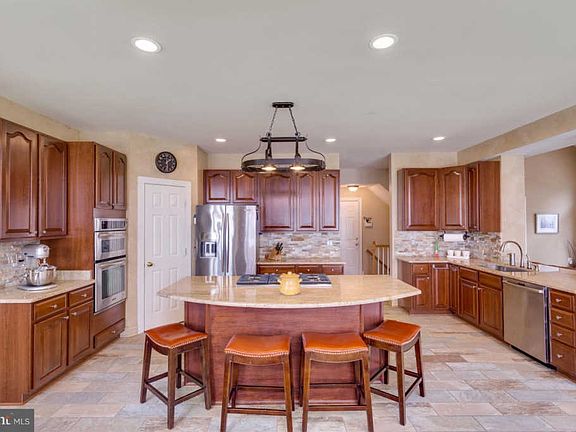 3rd image of 5936 Dorothy Bolton Ct