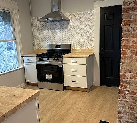 5th image of 469 Prospect Ave #1