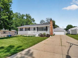 227 Spieker Rd, Waterloo, IA 50701
