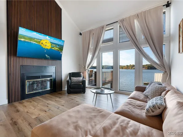 2268 Breezy Acre, Osage Beach, MO 65065