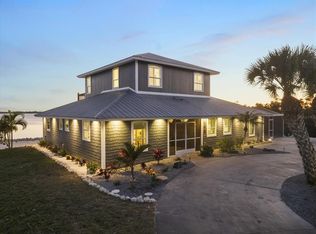 949 Suncrest Ln, Englewood, FL 34223