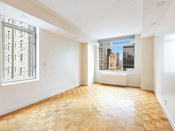 5th image of 145 E 48th St APT 30B