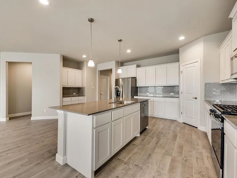14425 Bootes Dr — Photo 8