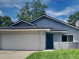 2462 Green Spring Dr, Jacksonville, FL 32246