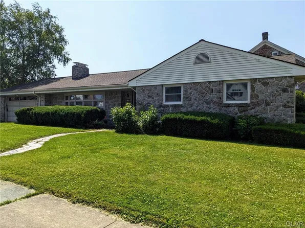1745 Laubach Ave, Northampton, PA 18067