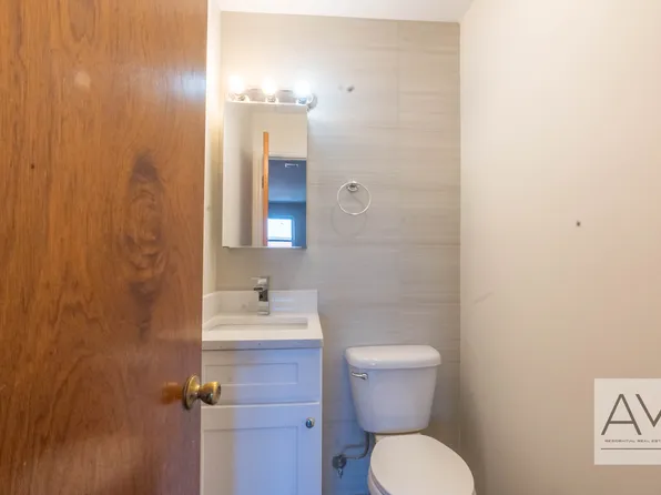 1804 East 18th Street A image 7 of 7