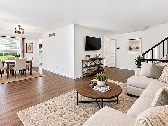 4th image of 1513 Royal Oak Ct