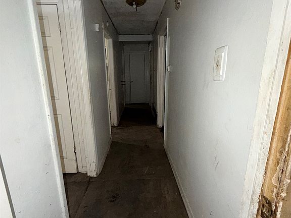 4th image of 7014 Brierfield Dr
