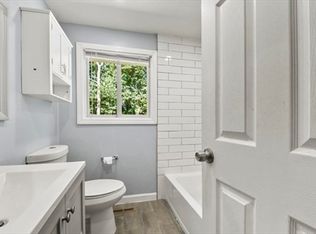 10 Lawndale Rd #1, Mansfield, MA 02048