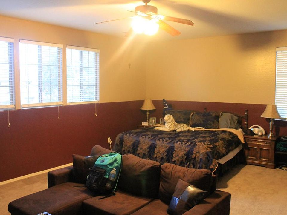 1st image of 150 E Julian Dr
