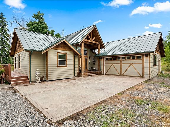 3rd image of 11841 Deer Trail Ln SW