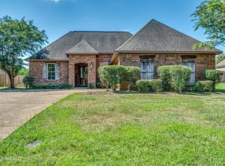 991 N Azalea Dr, Madison, MS 39110