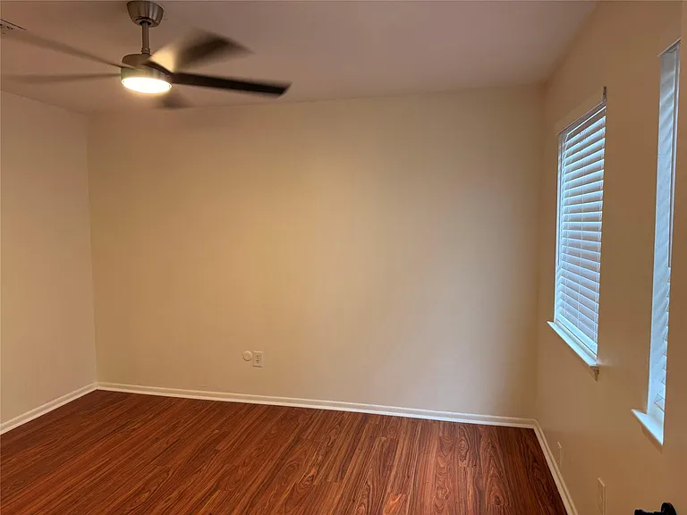 1114 Stoney Hill Dr — Photo 31