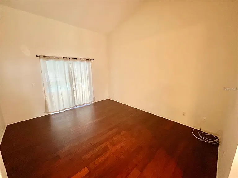 1349 Hillside Dr — Photo 15