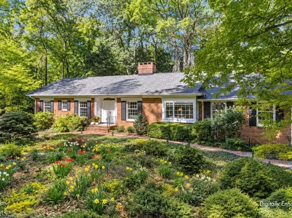 527 Ridge Rd, Watchung Boro, NJ 07069