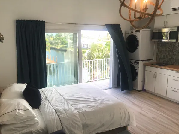 6498 NE 7th Ave #1, Boca Raton, FL 33487