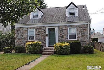 1st image of 1027 Jackson Ave