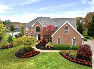 8459 Clarington Ct, Powell, OH