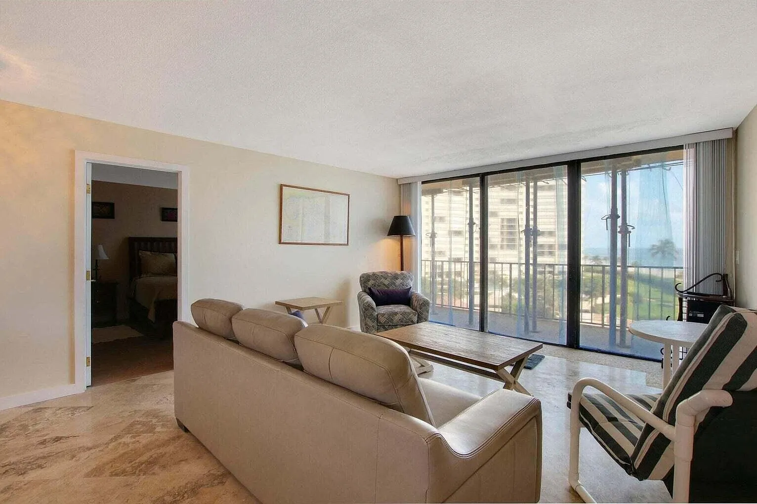 2 bed, 2.0 bath, 1170 sqft, $8,000 — Photo 4