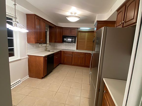 5th image of 22000 Fairmount Boulevardshaker Hts