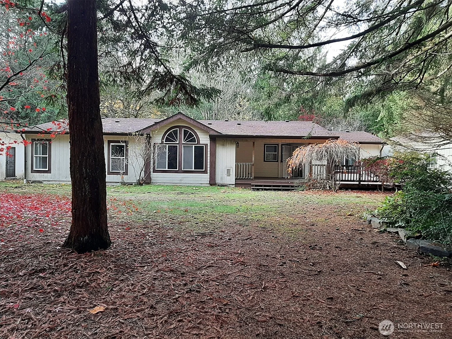 700 SW Black Jack Lane photo 1