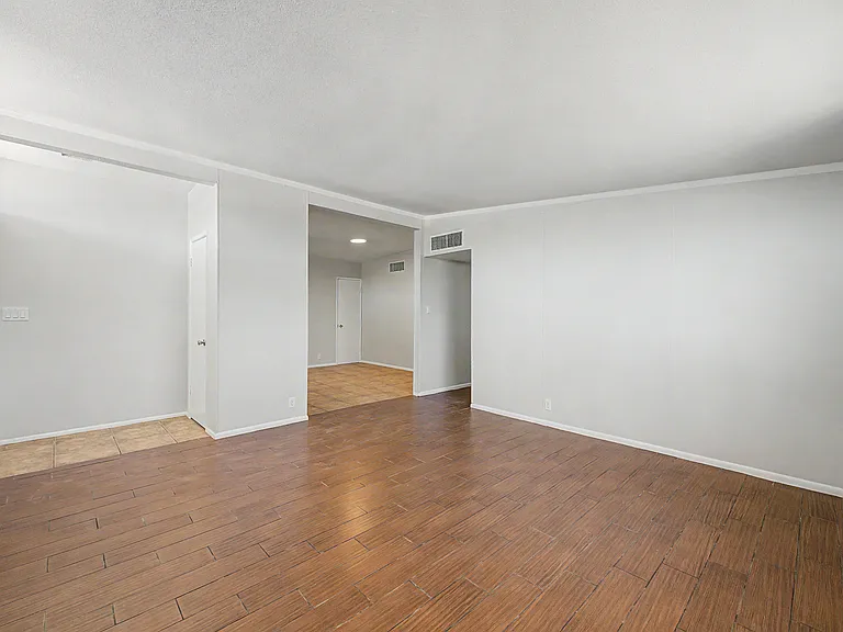 3543 W Puget Ave — Photo 5