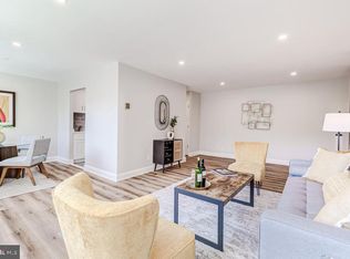 600 Roosevelt Blvd APT 312, Falls Church, VA 22044