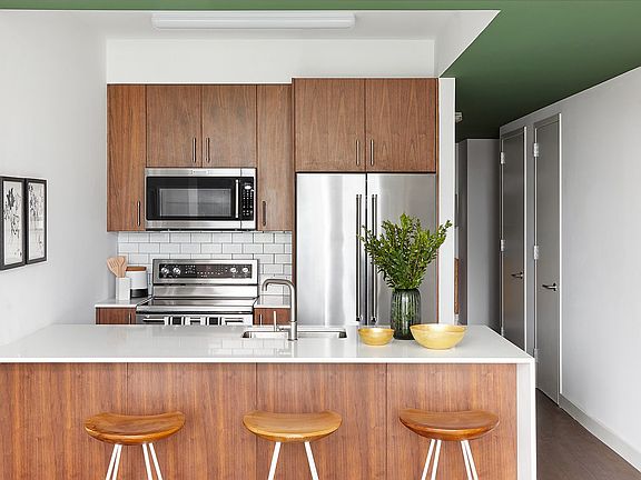 2nd image of 120 Nassau St APT 20C