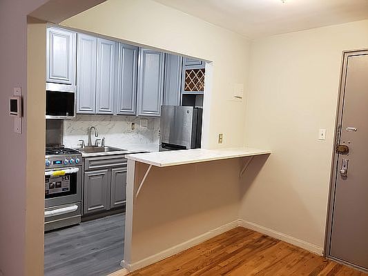 5th image of 740 E 32nd St #5-H