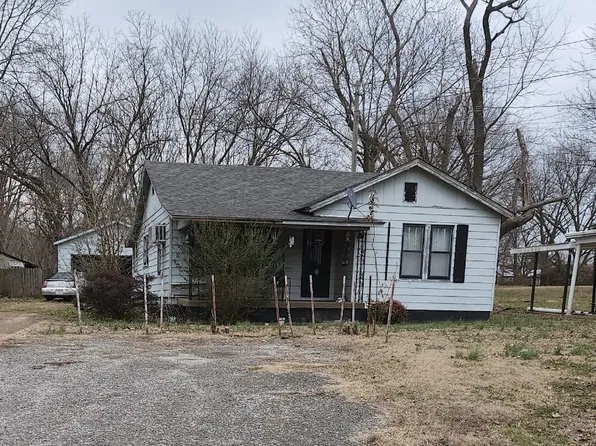 115 High St, Dyer, TN 38330