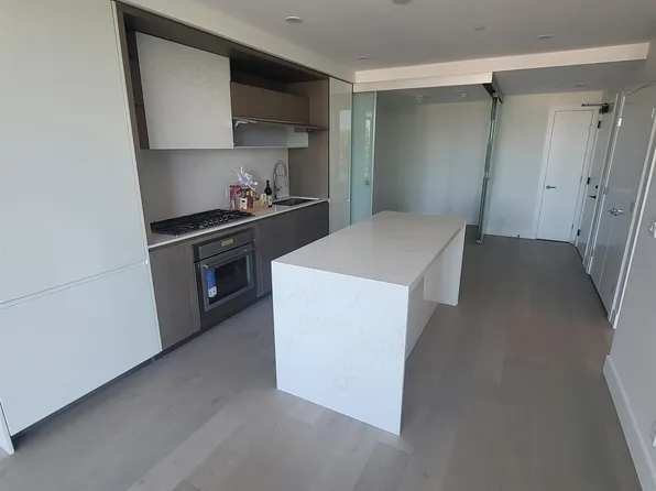 1342 Johnston Rd #417, White Rock, BC V4B 3Z7