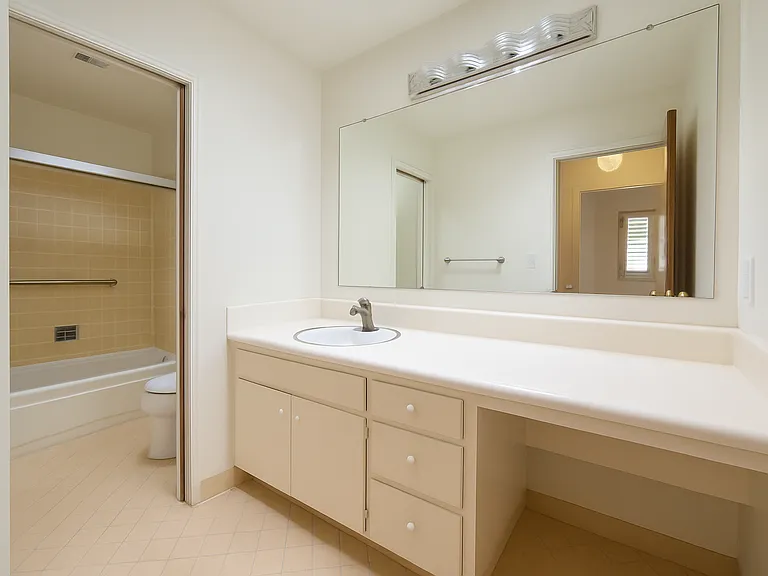 1821 Ogden Dr #12 — Photo 16