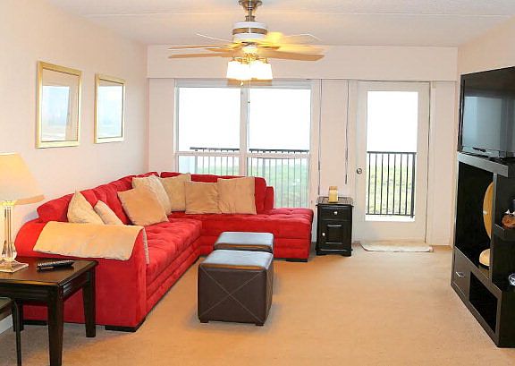 2nd image of 1816 Gulf Blvd #403