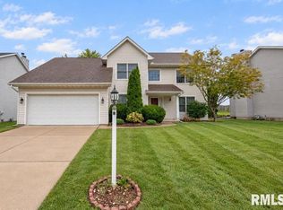 3601 W Brenwick Dr, Peoria, IL 61614