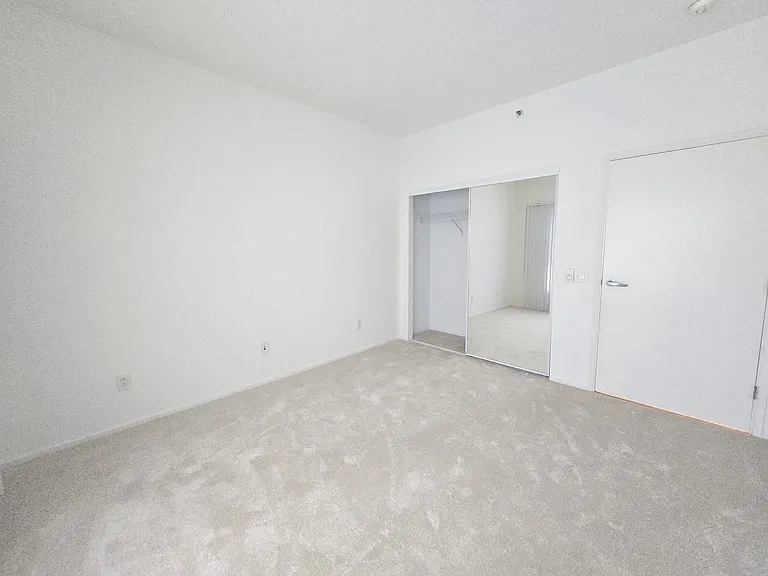 1 Lakeside Dr #211 — Photo 18