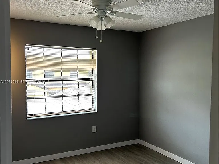 1136 NE 210th Ter #1136 — Photo 25