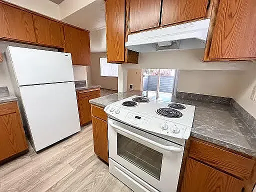 Liberty Square Apartments — Photo 2
