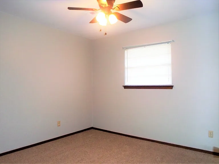 11 Rock Holw — Photo 18