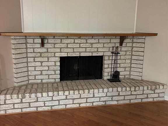4th image of 10207 Sweet Gum St