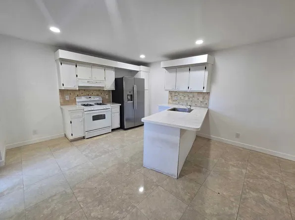 6363 Seven Springs Boulevard #B, Greenacres, FL 33463